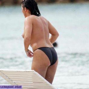 15 Jessie Wallace Topless