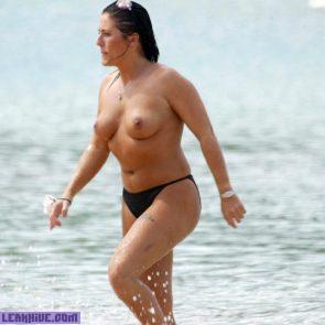 10 Jessie Wallace Topless