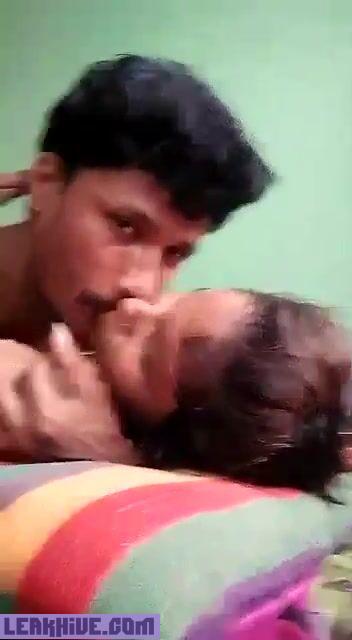 Xxx Bur - XXX Porn Video Of Sexy Bihari Girl Taking Cock In Bur Babu Babu Kah Ke Bur  Indian Video